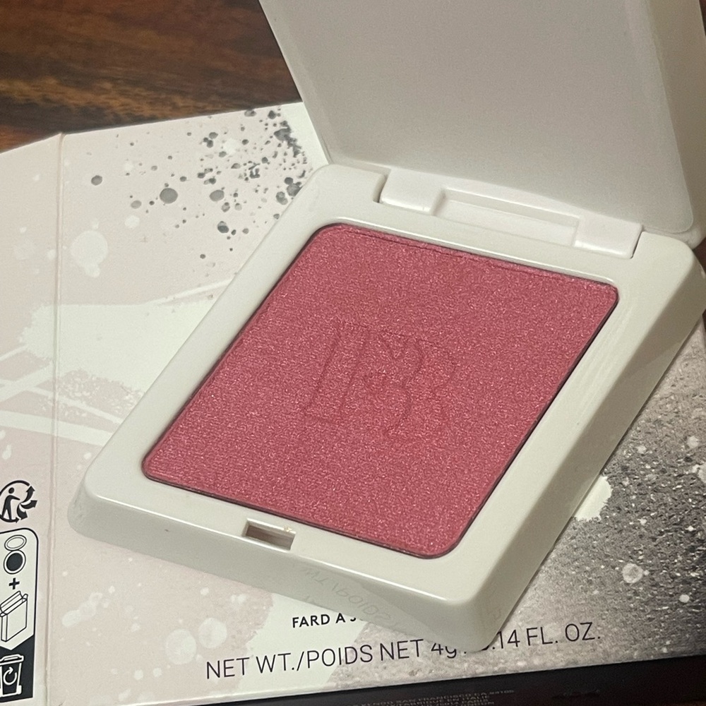 Fenty Beauty Shade TUTU TURNT 09
